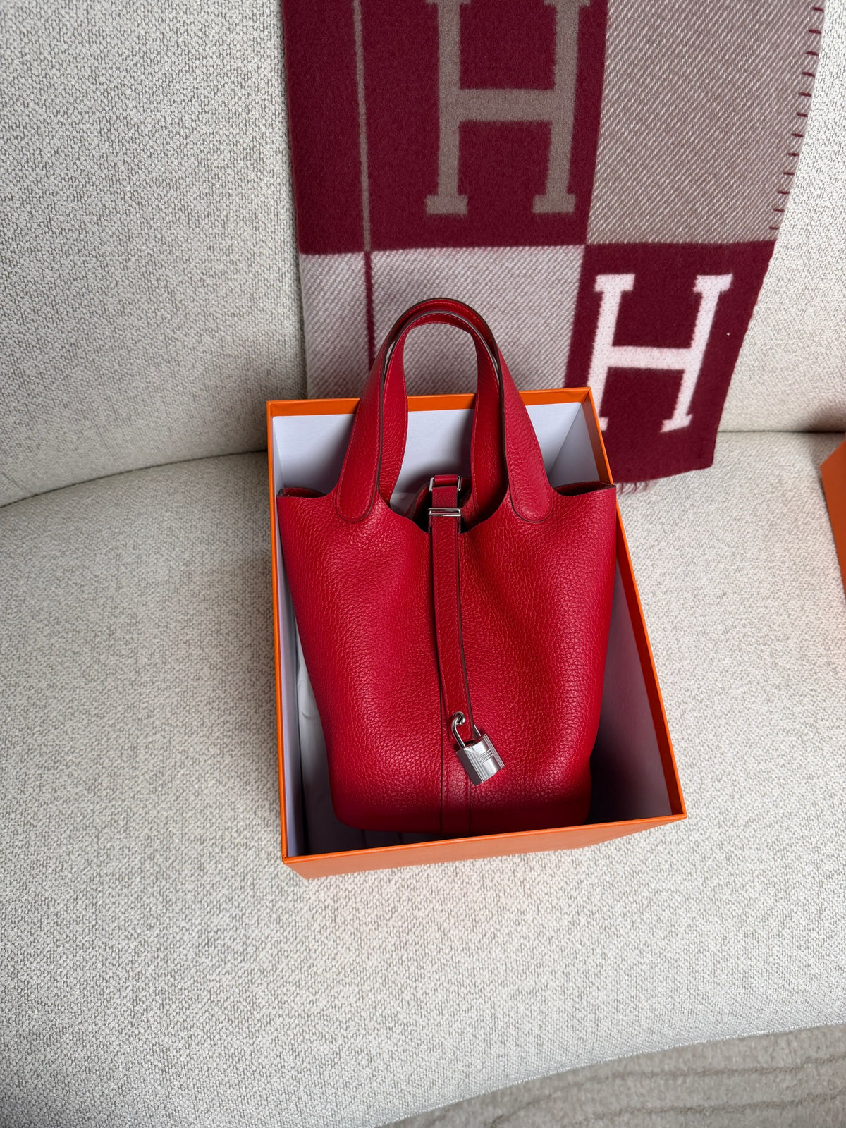 Picotin Lock 18 Rouge Casaque / Red With Palladium Hardware In Taurillon Clemmence