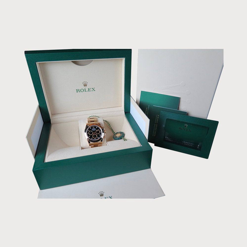 Rolex Daytona In Yellow Gold With Black Dial - view 8