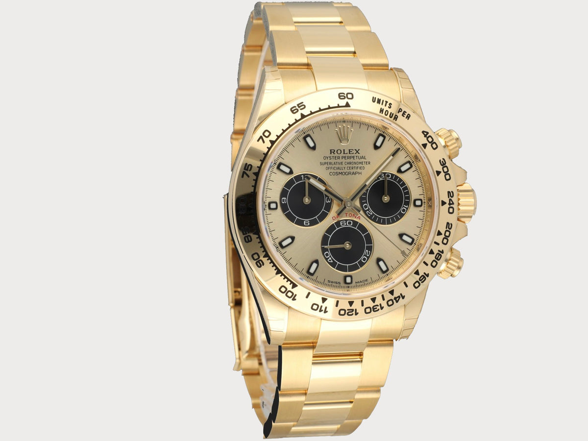 Rolex Daytona In Yellow Gold With Pikachu Dial - view 10