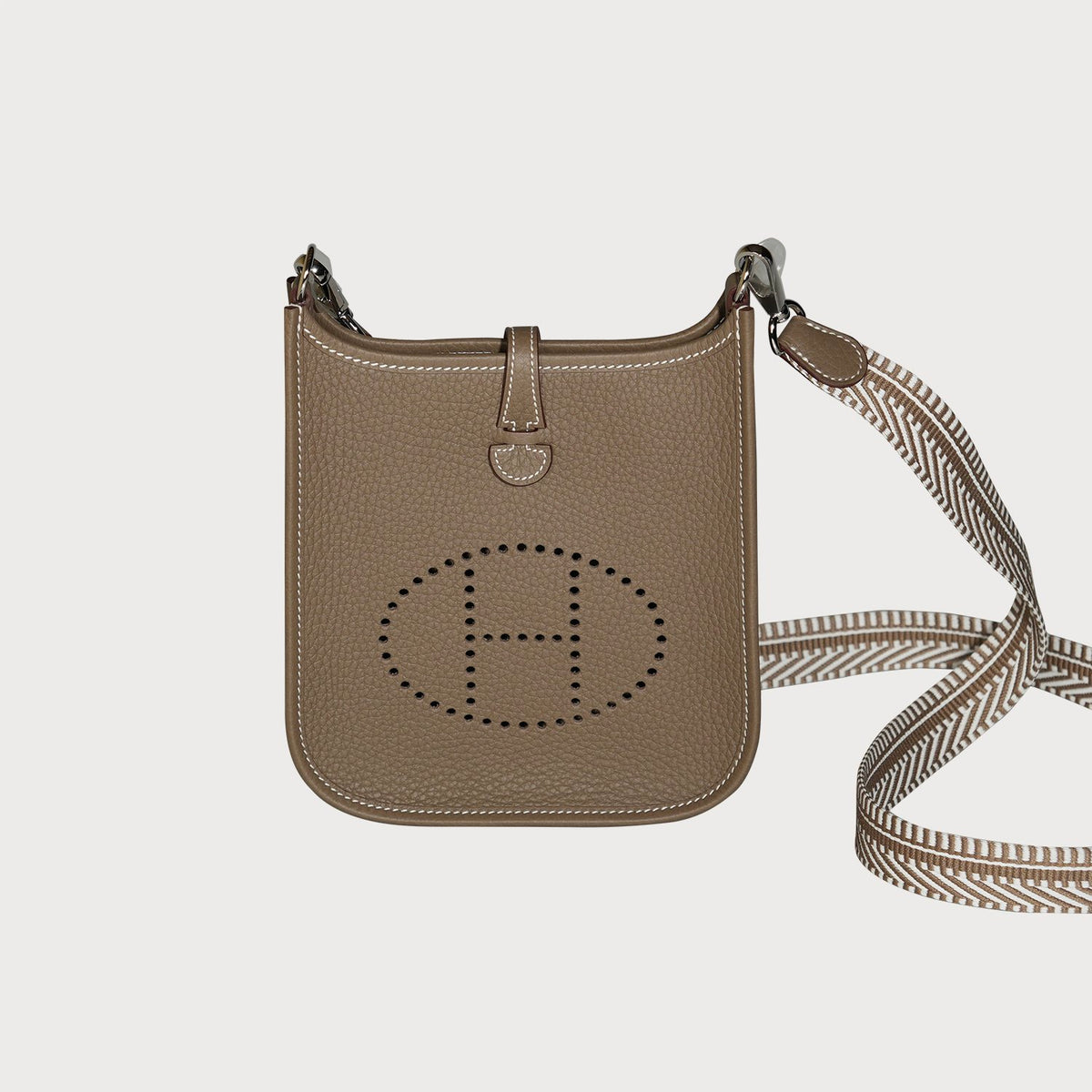Hermès Evelyne 16 Etoupe With Palladium Hardware In Clemmence Leather With Amazone Strap - view 2