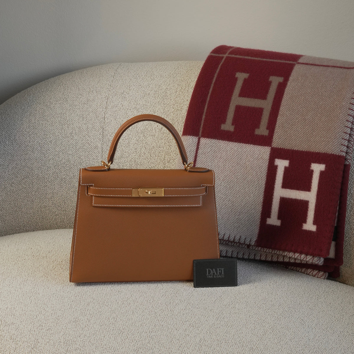 Hermès Kelly 28 Gold Ghw Epsom - view 8