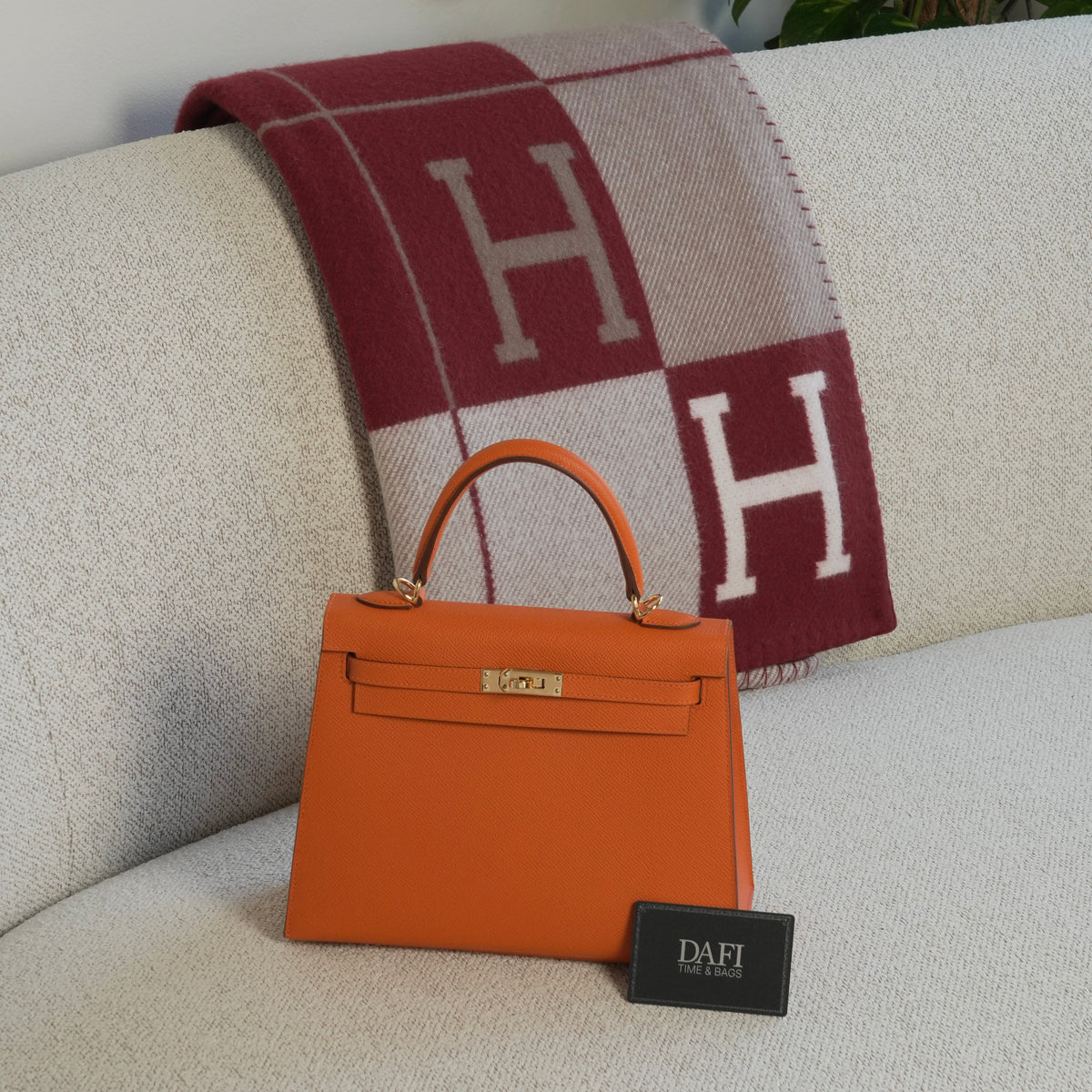 Hermès Kelly 25 Orange Ghw Epsom - view 2