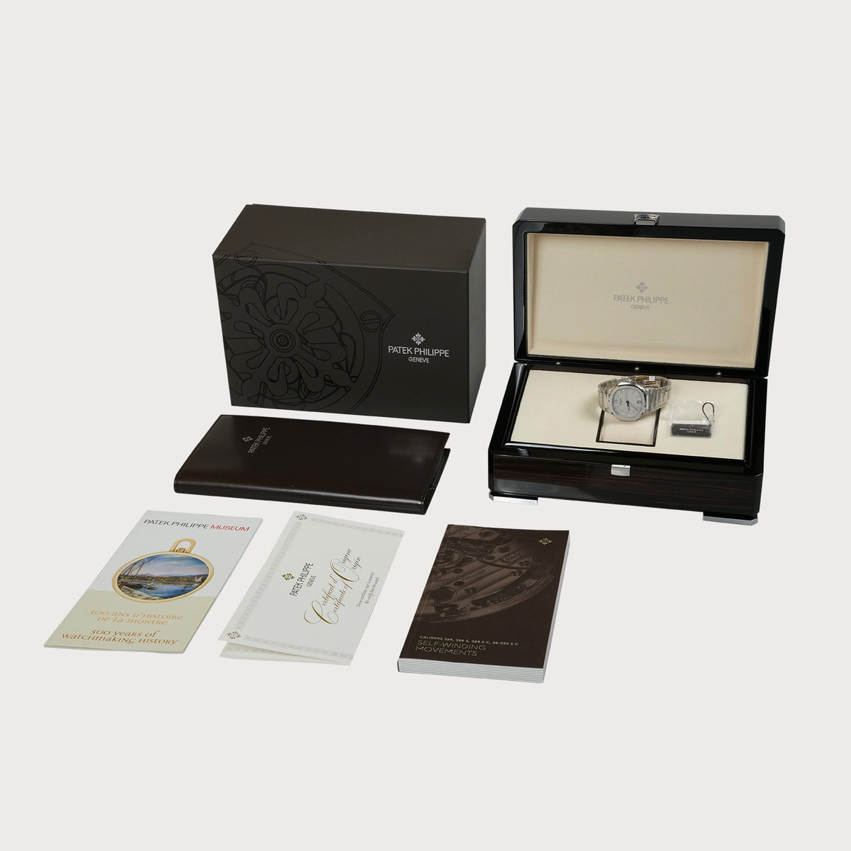 Patek Philippe Ladies Nautilus In Stainless Steel With White Dial - view 3
